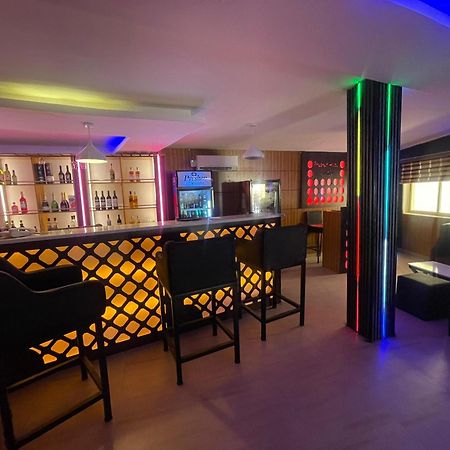 Presken Hotels Alade Avenue Икея Экстерьер фото