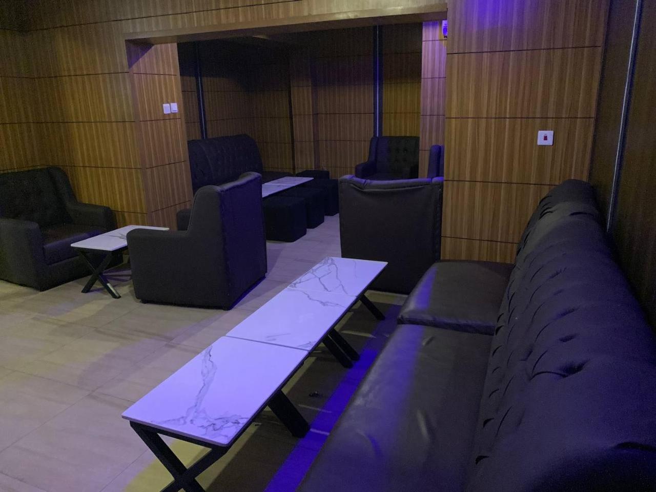 Presken Hotels Alade Avenue Икея Экстерьер фото