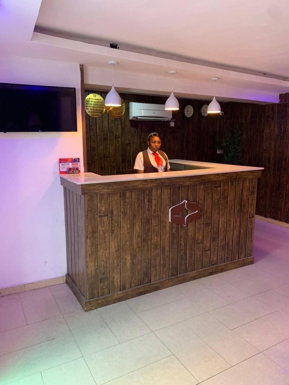 Presken Hotels Alade Avenue Икея Экстерьер фото