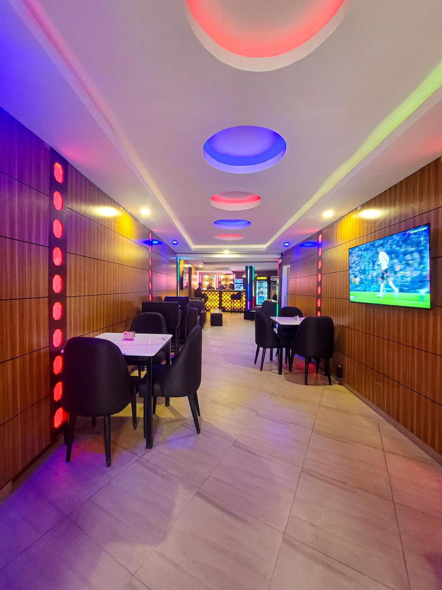 Presken Hotels Alade Avenue Икея Экстерьер фото