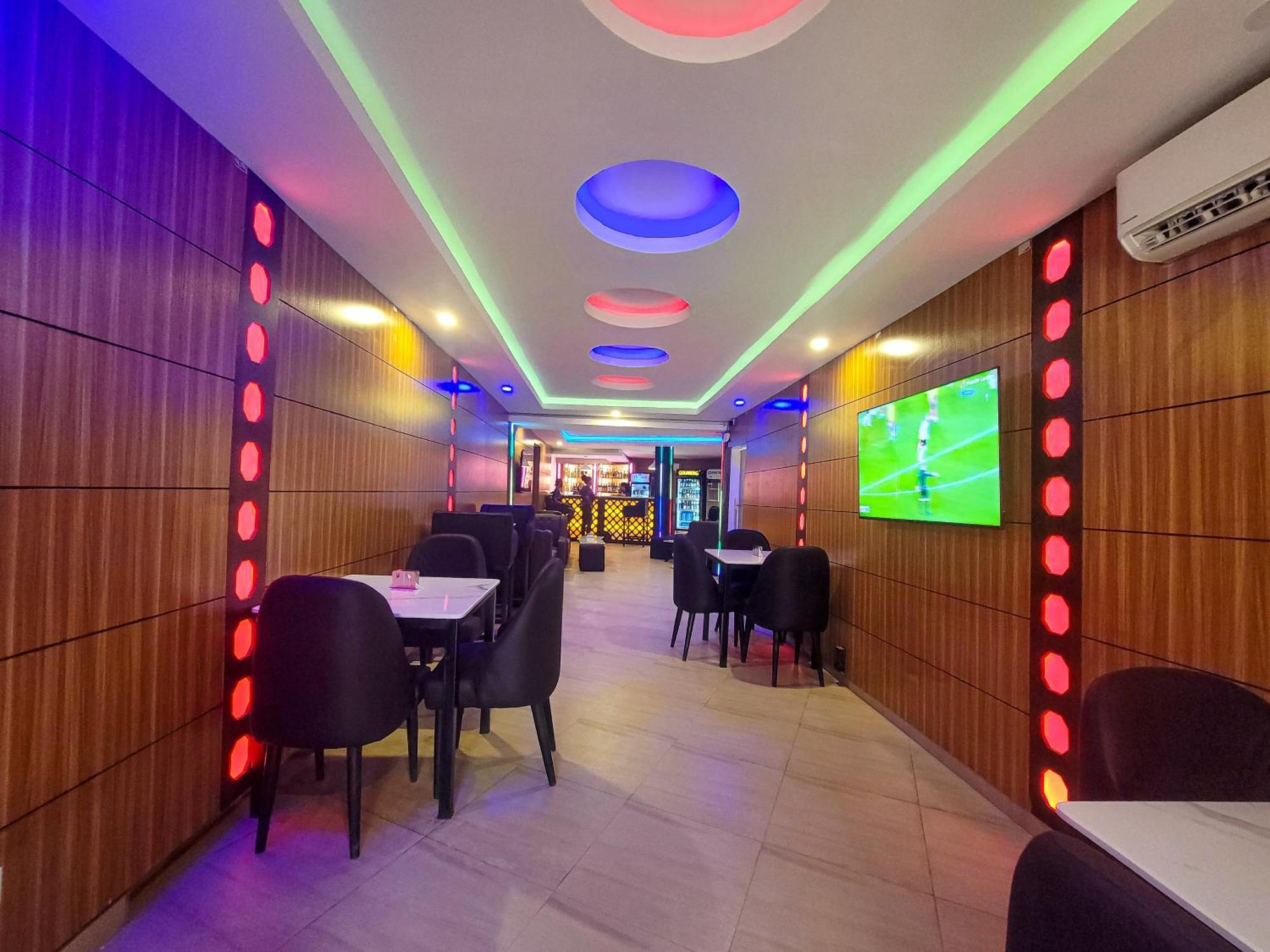 Presken Hotels Alade Avenue Икея Экстерьер фото
