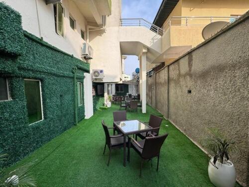 Presken Hotels Alade Avenue Икея Экстерьер фото