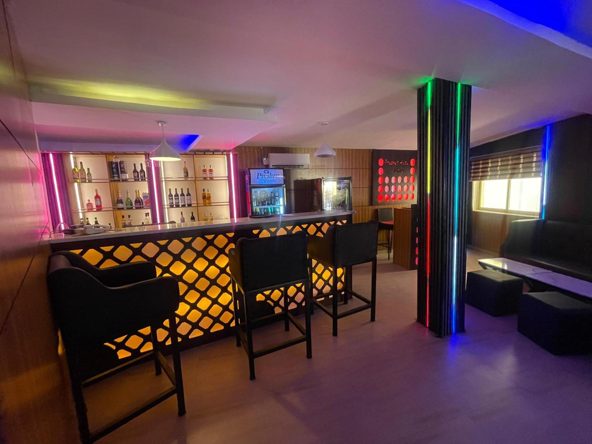 Presken Hotels Alade Avenue Икея Экстерьер фото
