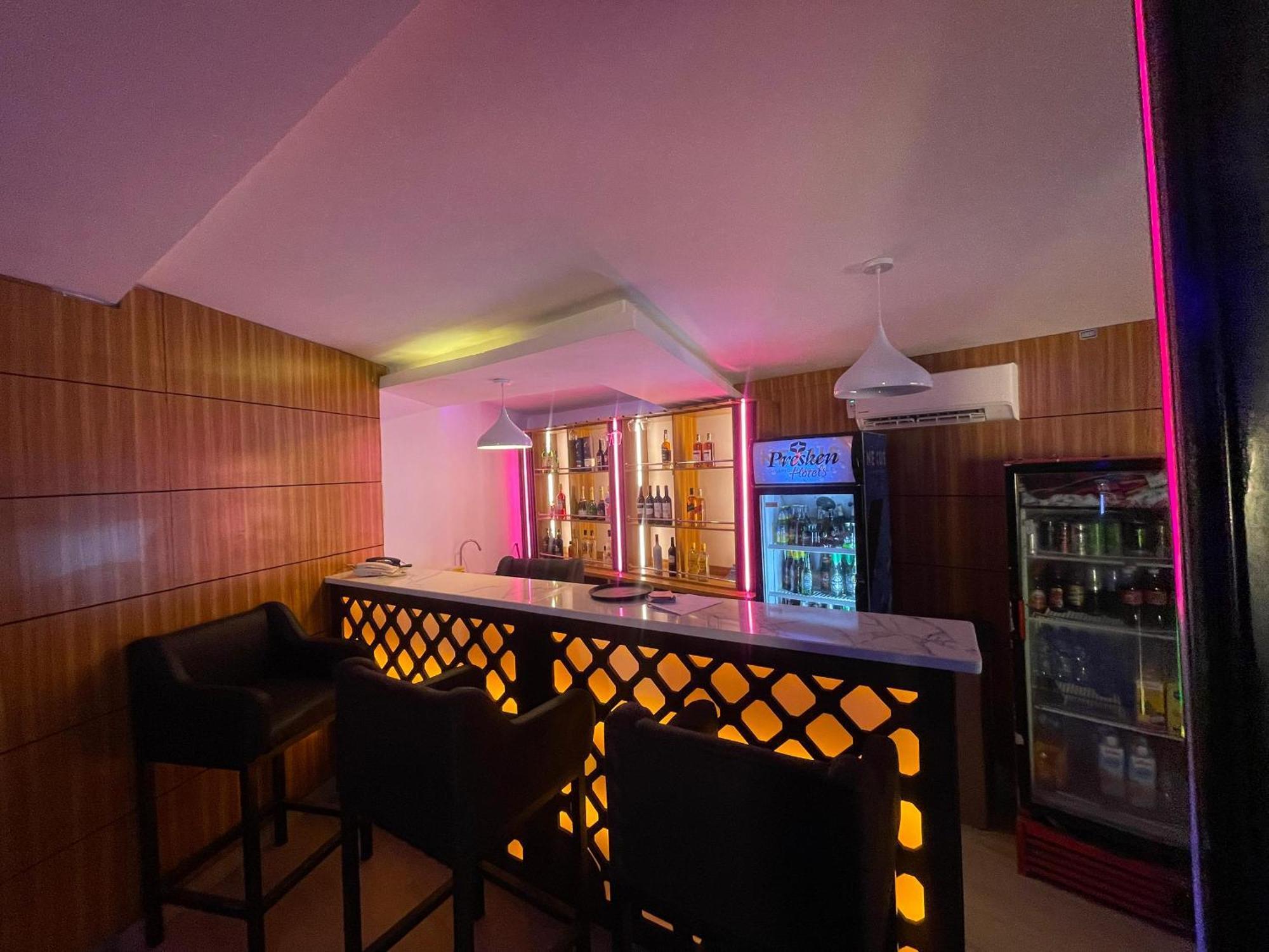 Presken Hotels Alade Avenue Икея Экстерьер фото