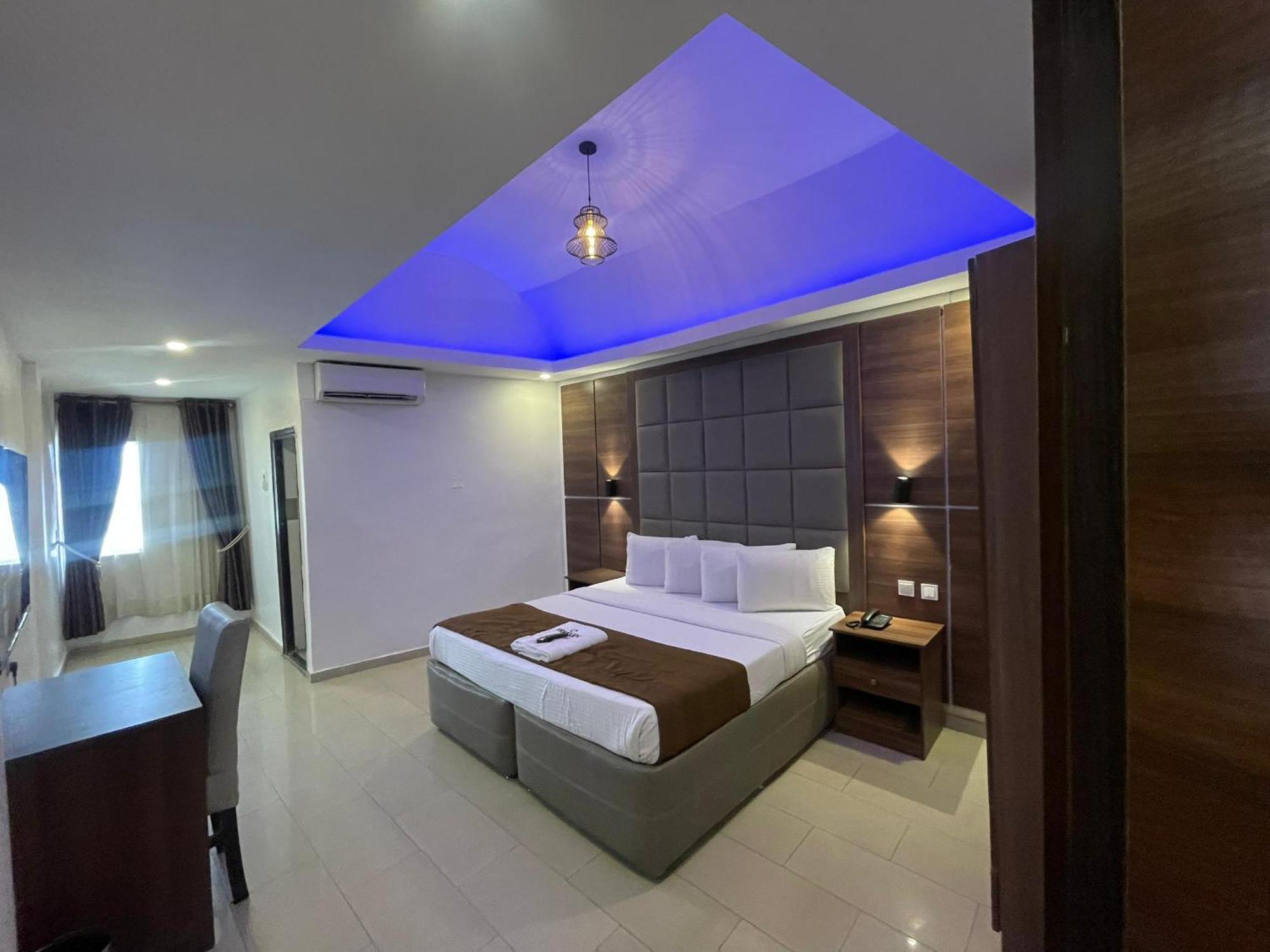 Presken Hotels Alade Avenue Икея Экстерьер фото